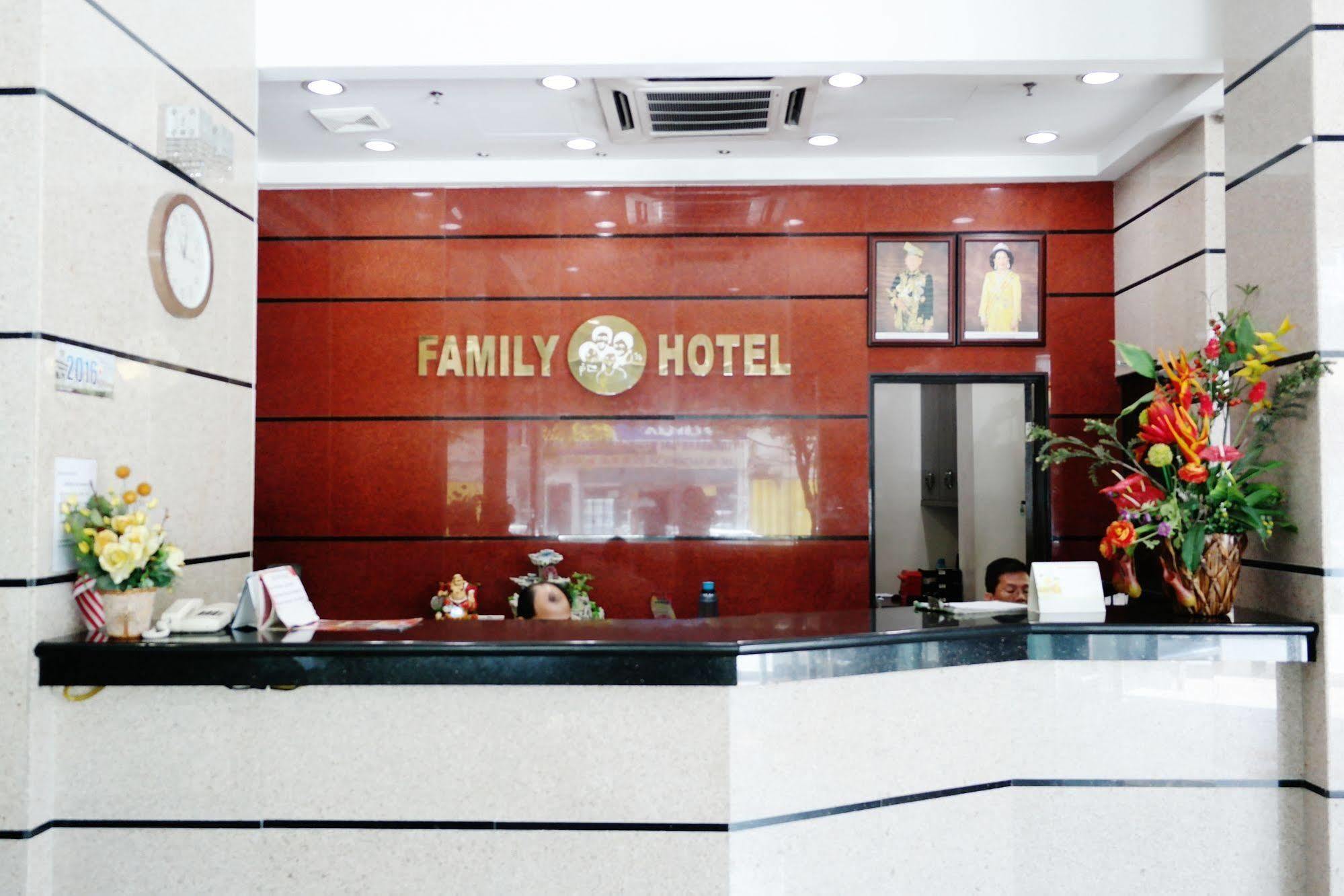 Family Hotel Klang Exterior foto